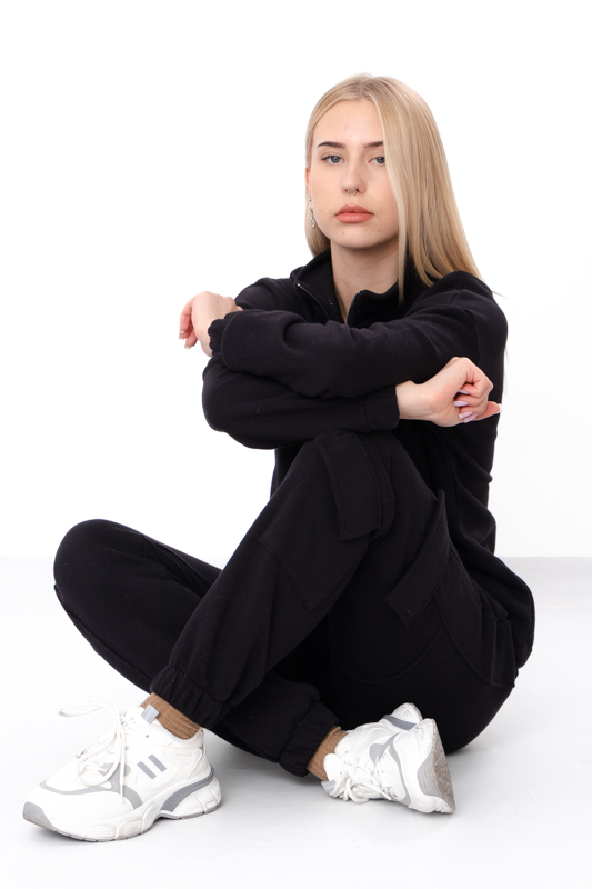 Костюм жіночий